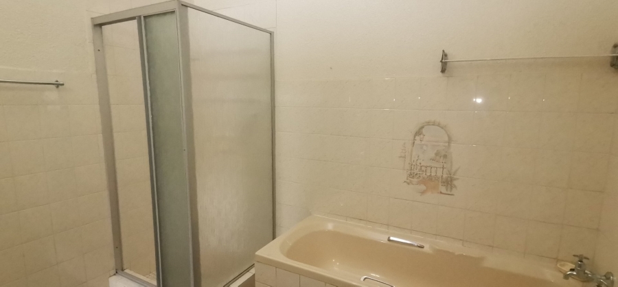 1 Bedroom Property for Sale in Oudorp North West